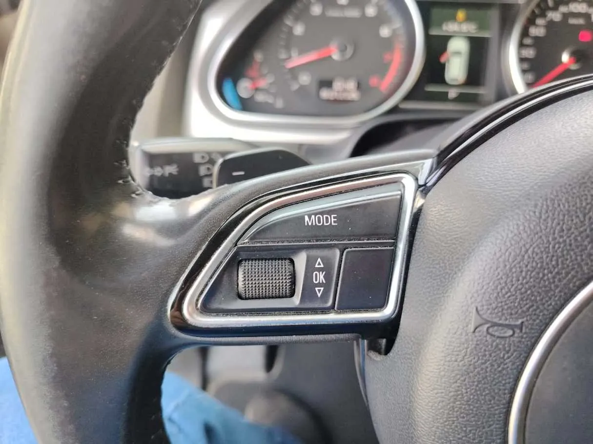 Car image 40