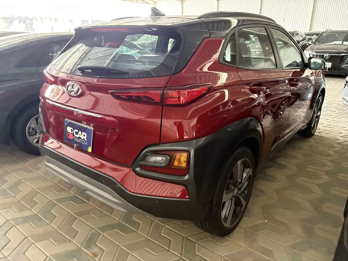 Car image 4
