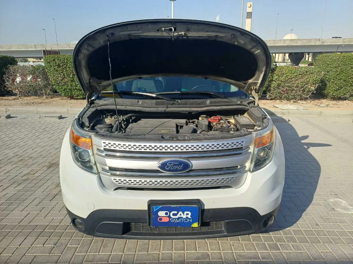 Car image 23