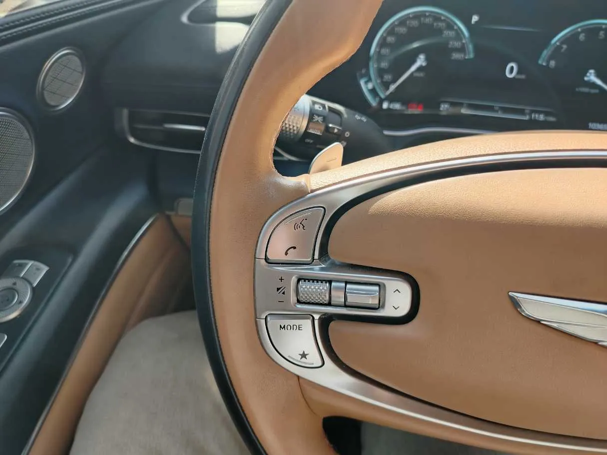 Car image 47