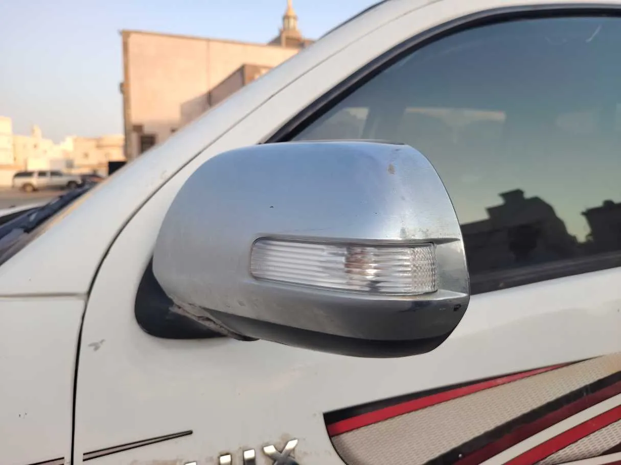 Car image 23