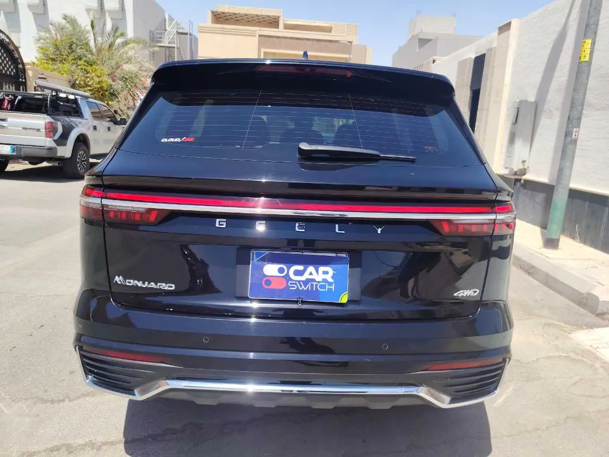Car image 6