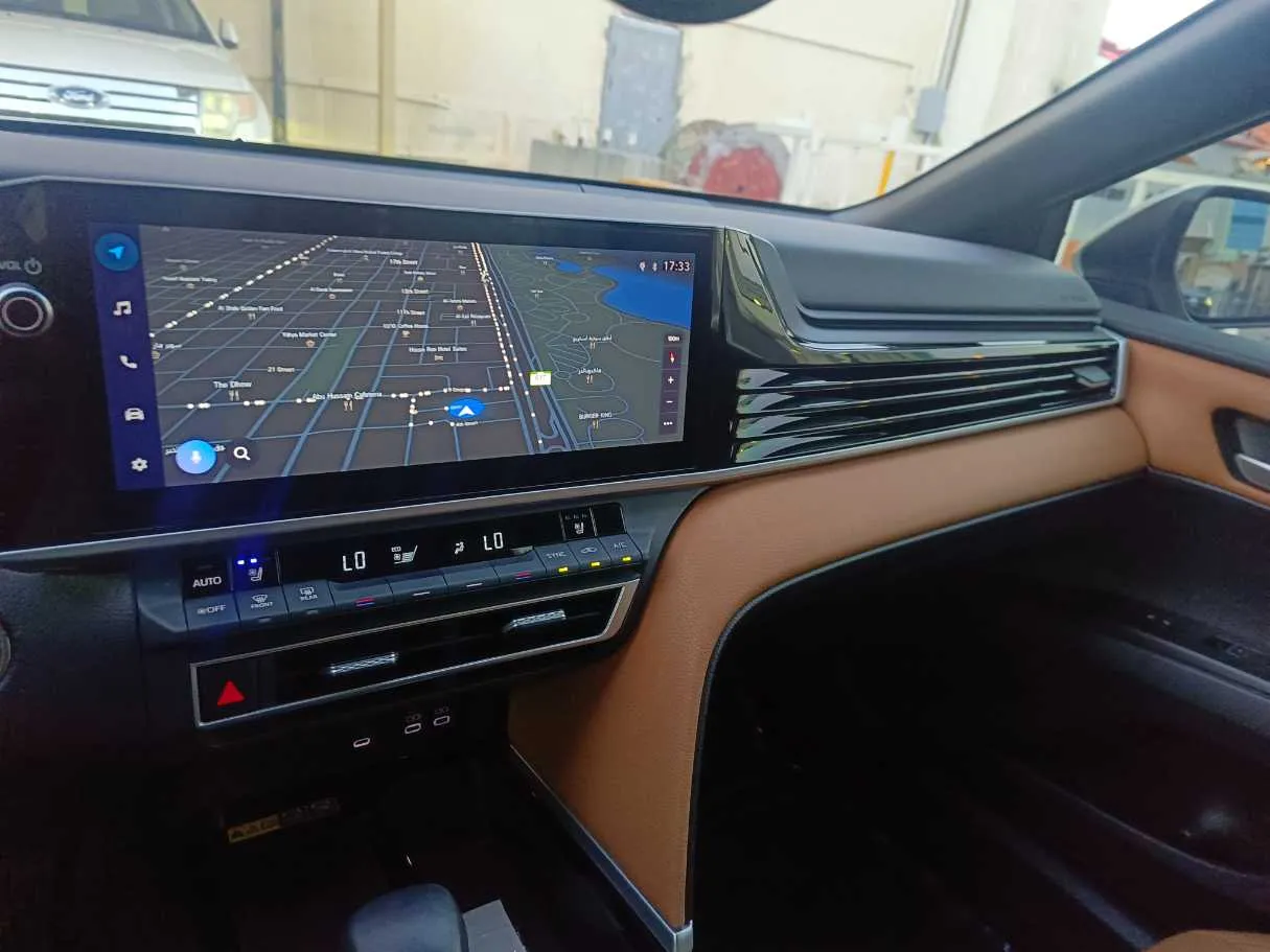 Car image 22