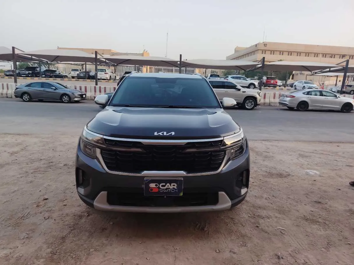 Car image 2