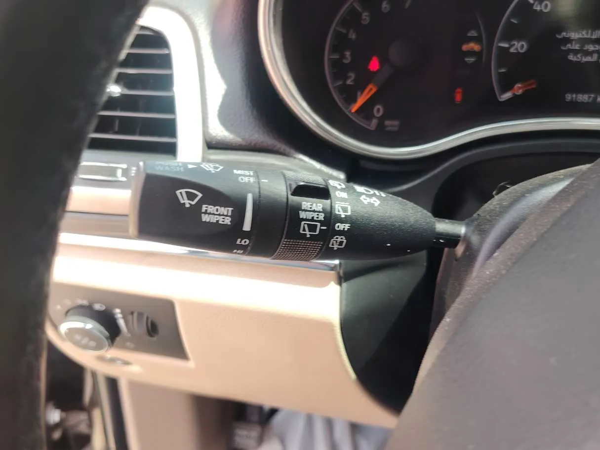 Car image 26