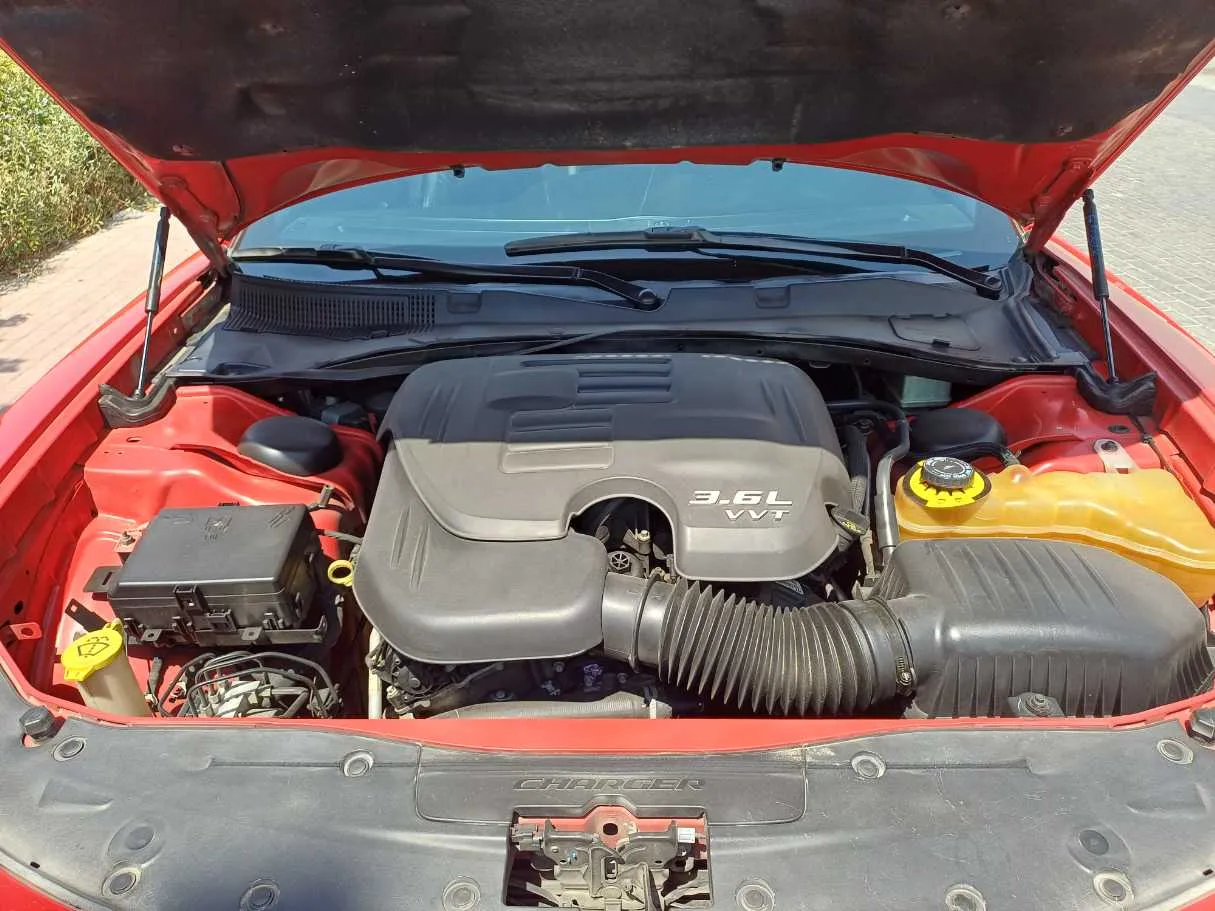 Car image 26