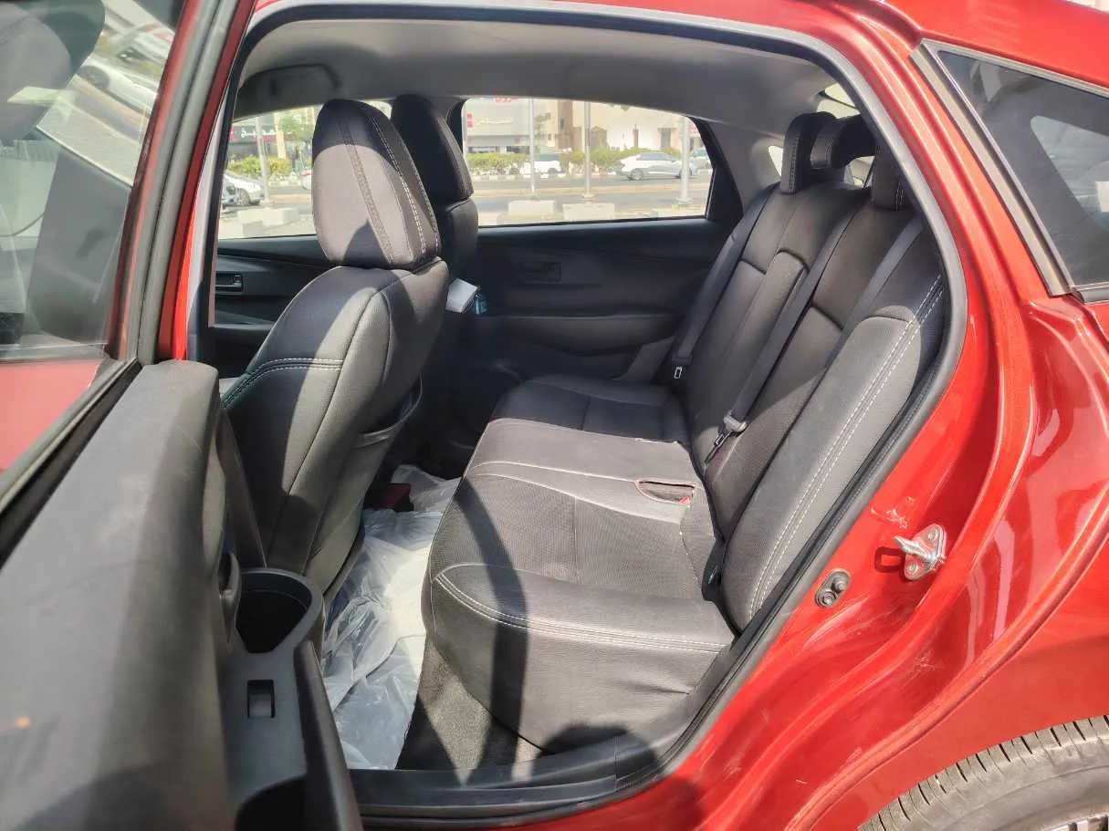 Car image 15
