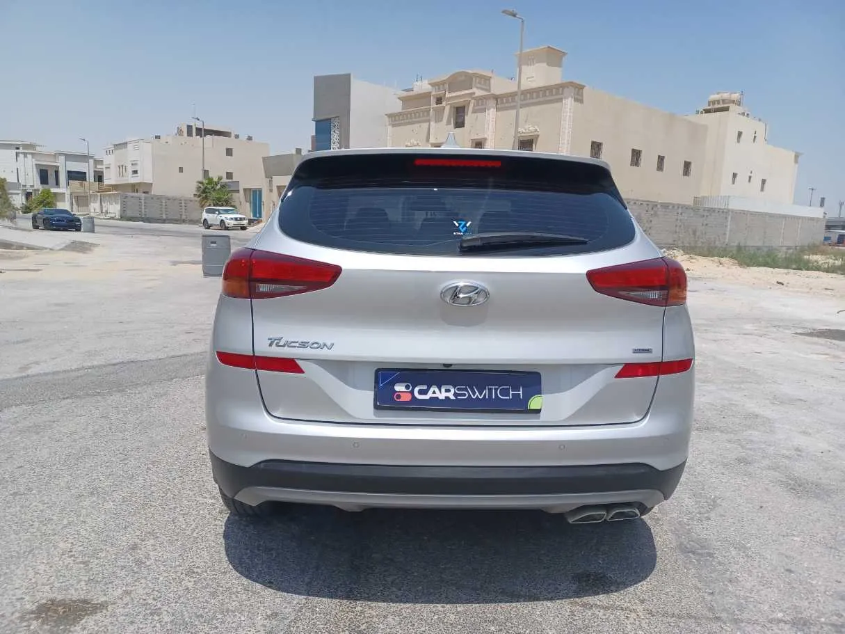 Car image 6