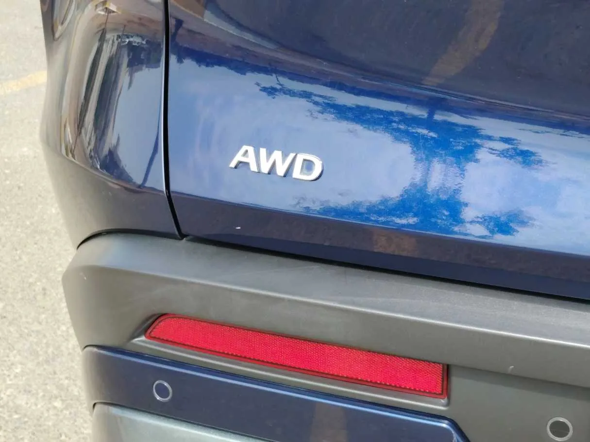 Car image 38
