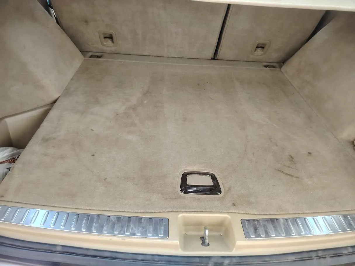 Car image 36