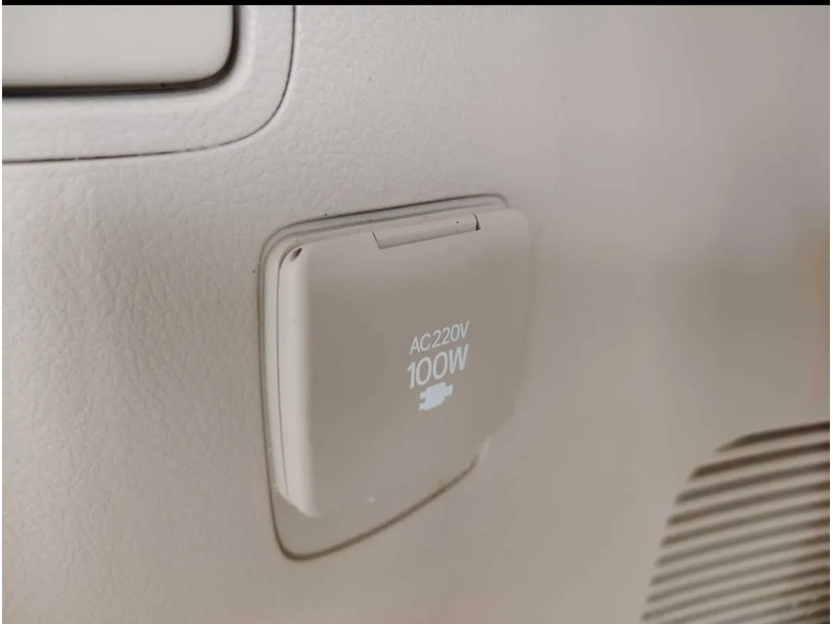 Car image 35