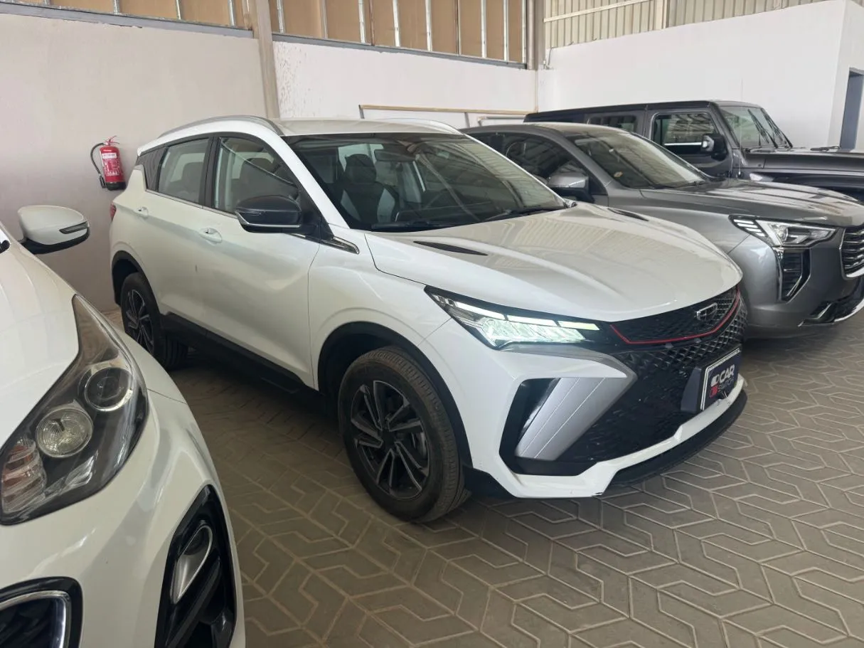 Car image 3