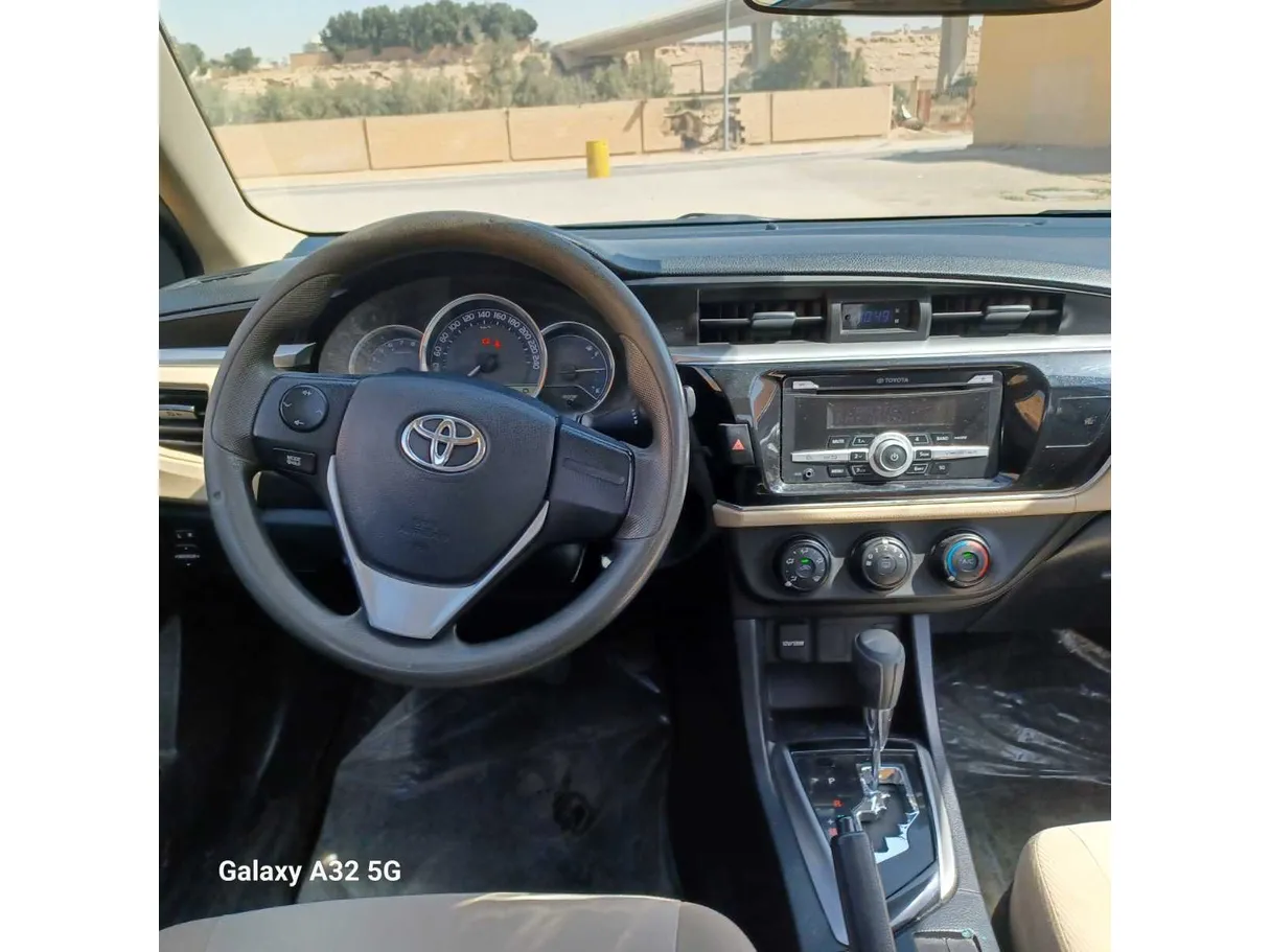 Car image 19