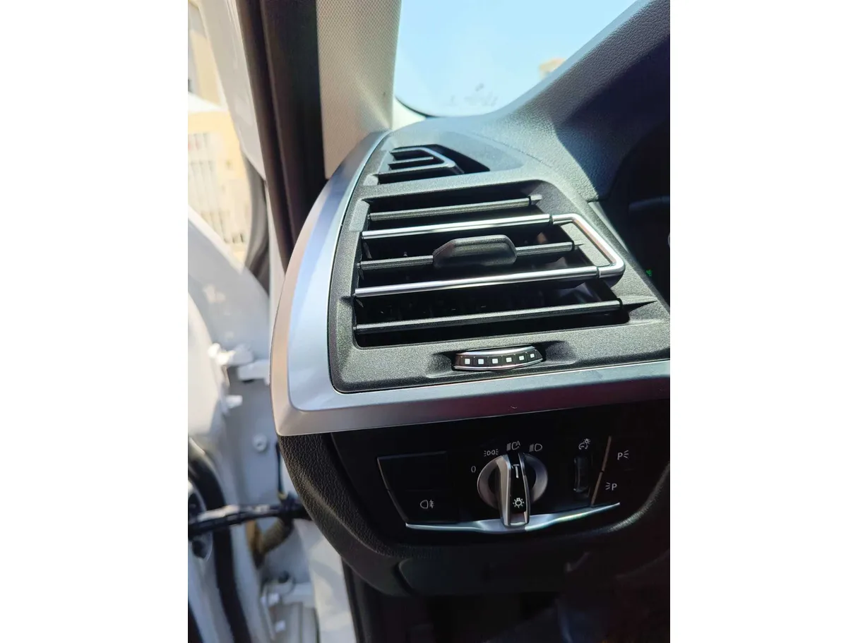 Car image 39