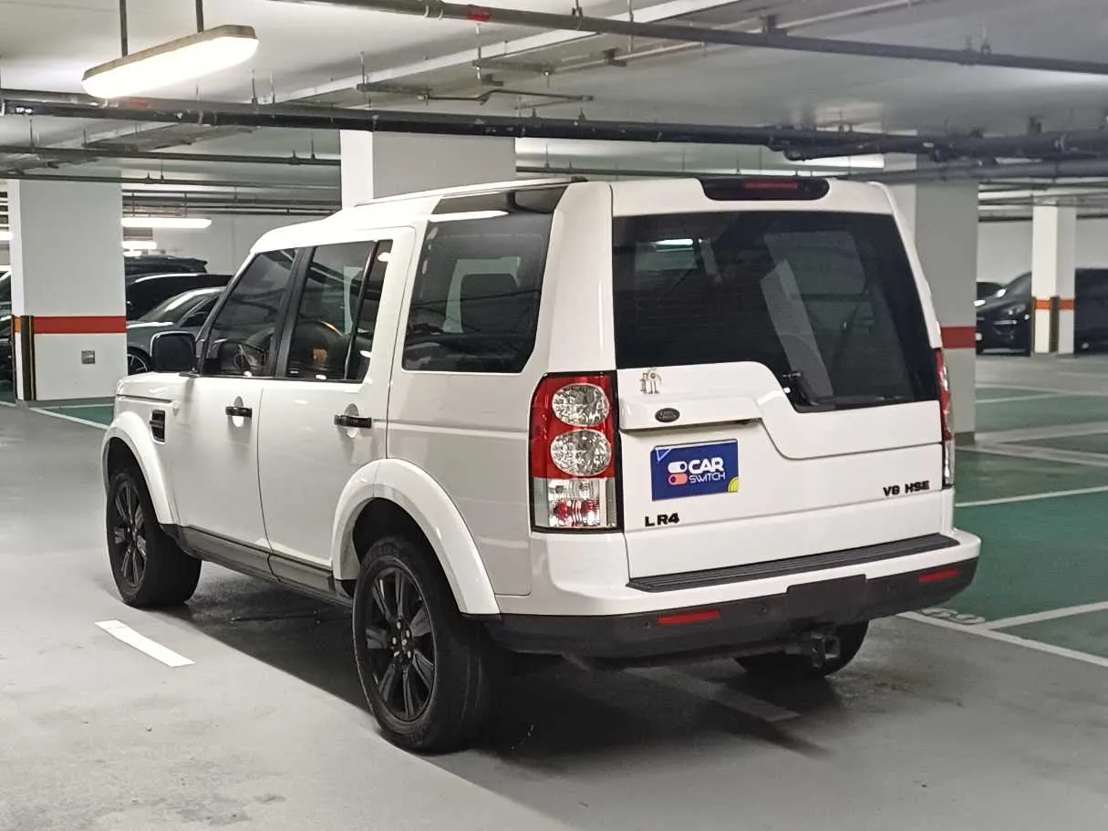 Car image 7