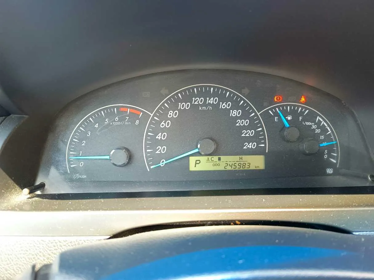 Car image 26