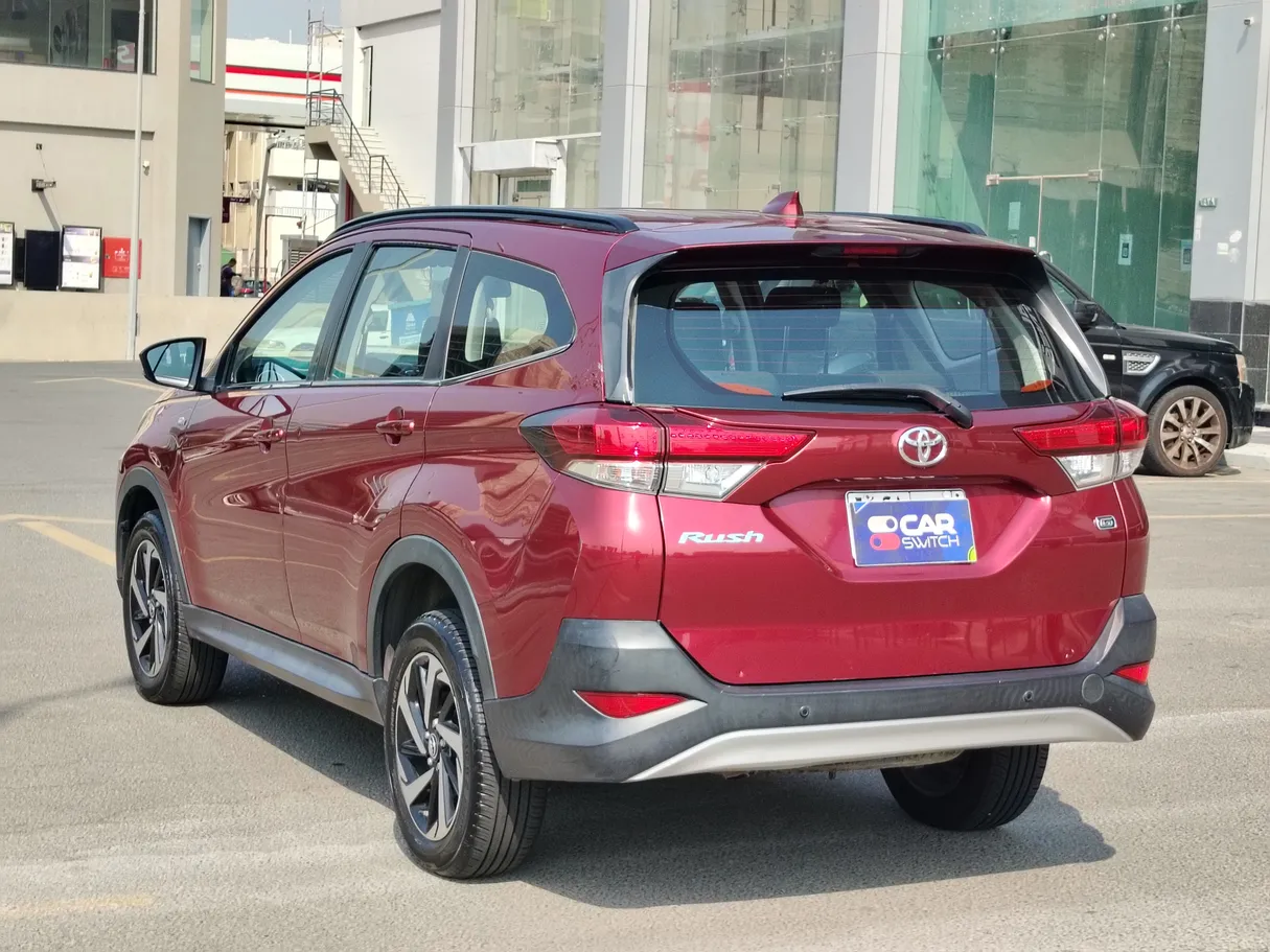 Car image 7