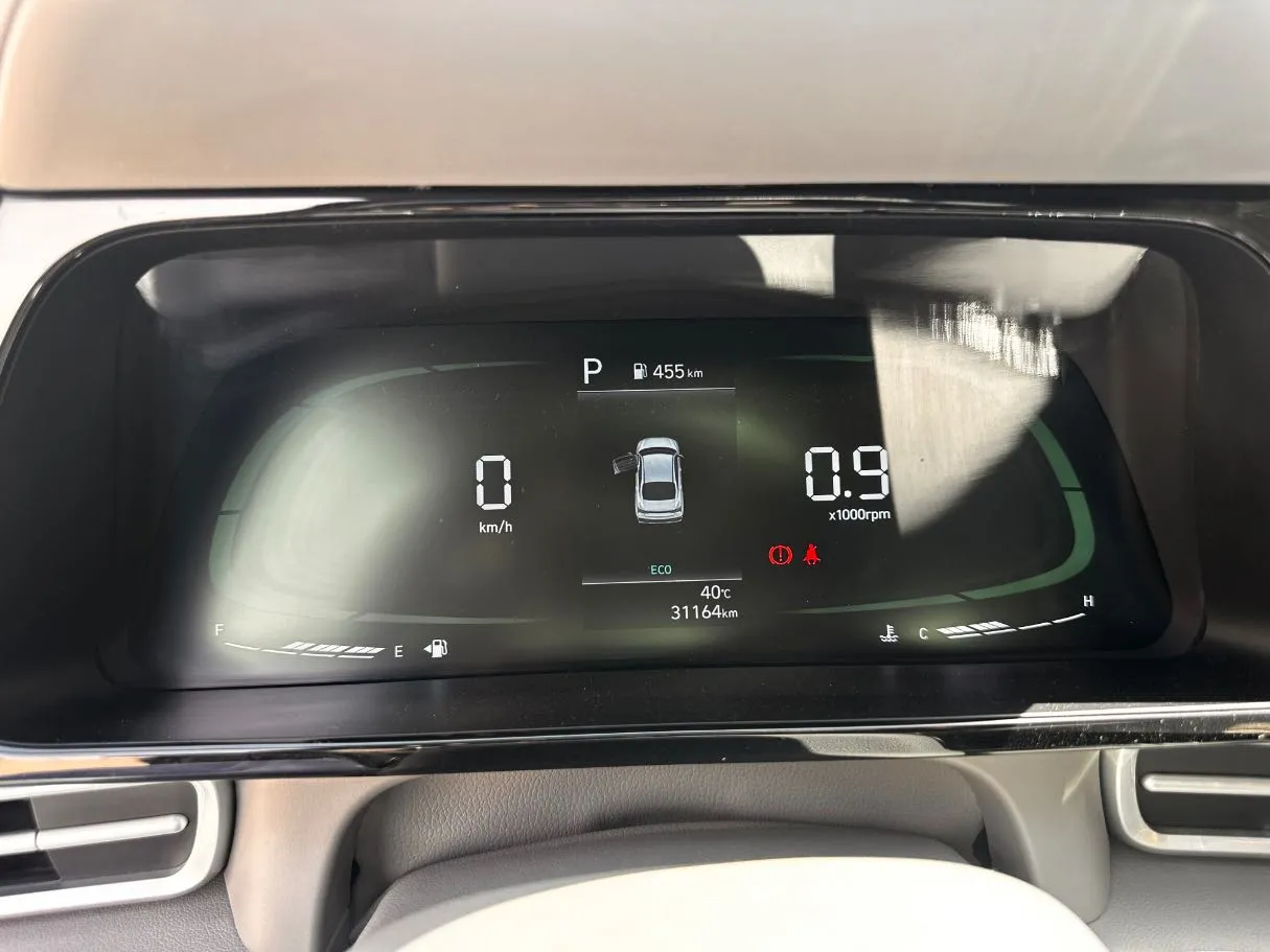 Car image 20