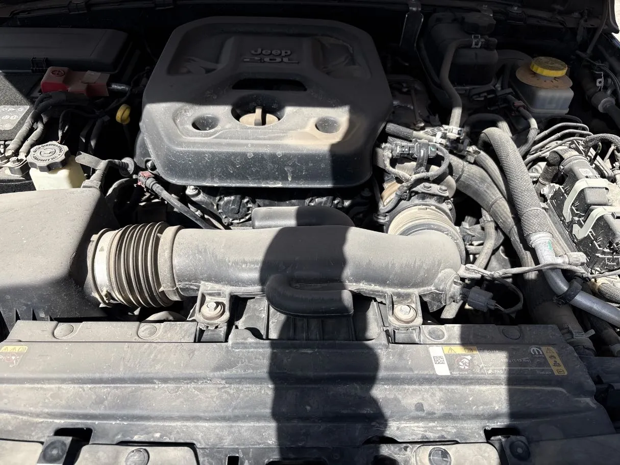 Car image 24