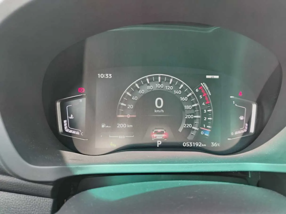 Car image 24