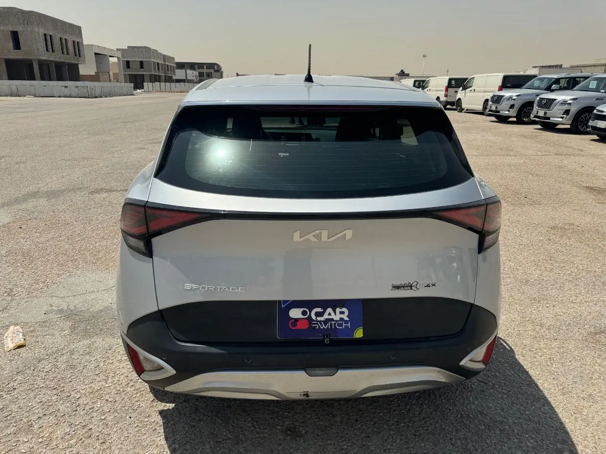 Car image 6