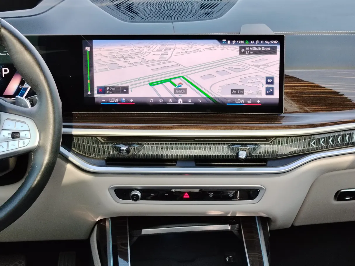 Car image 23