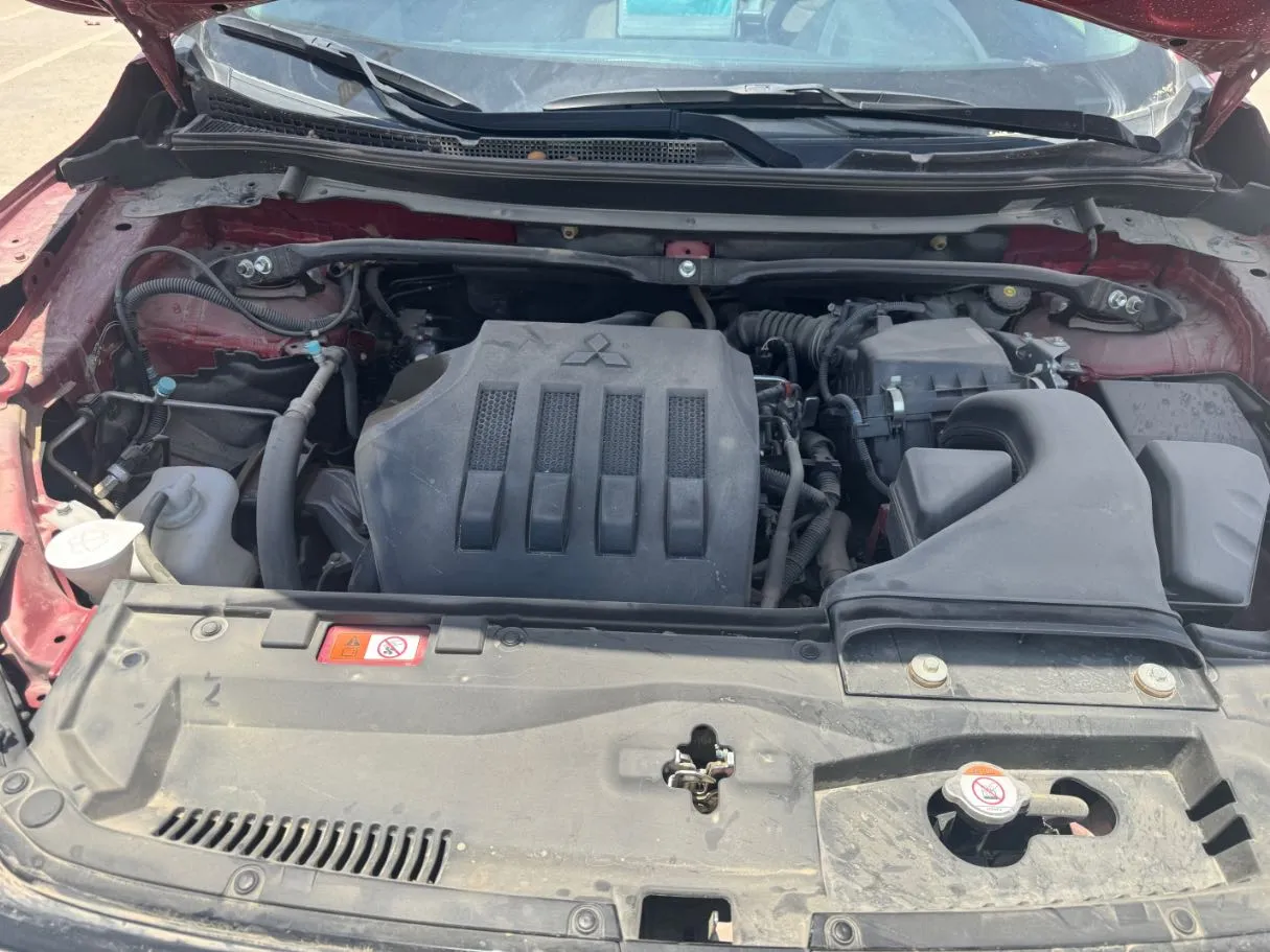 Car image 23