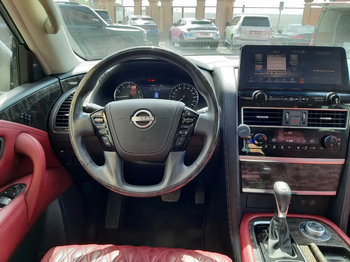 Car image 13