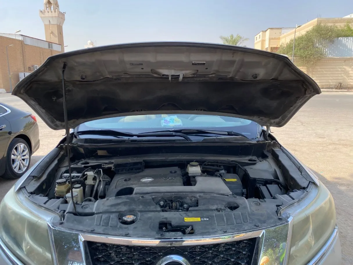 Car image 25