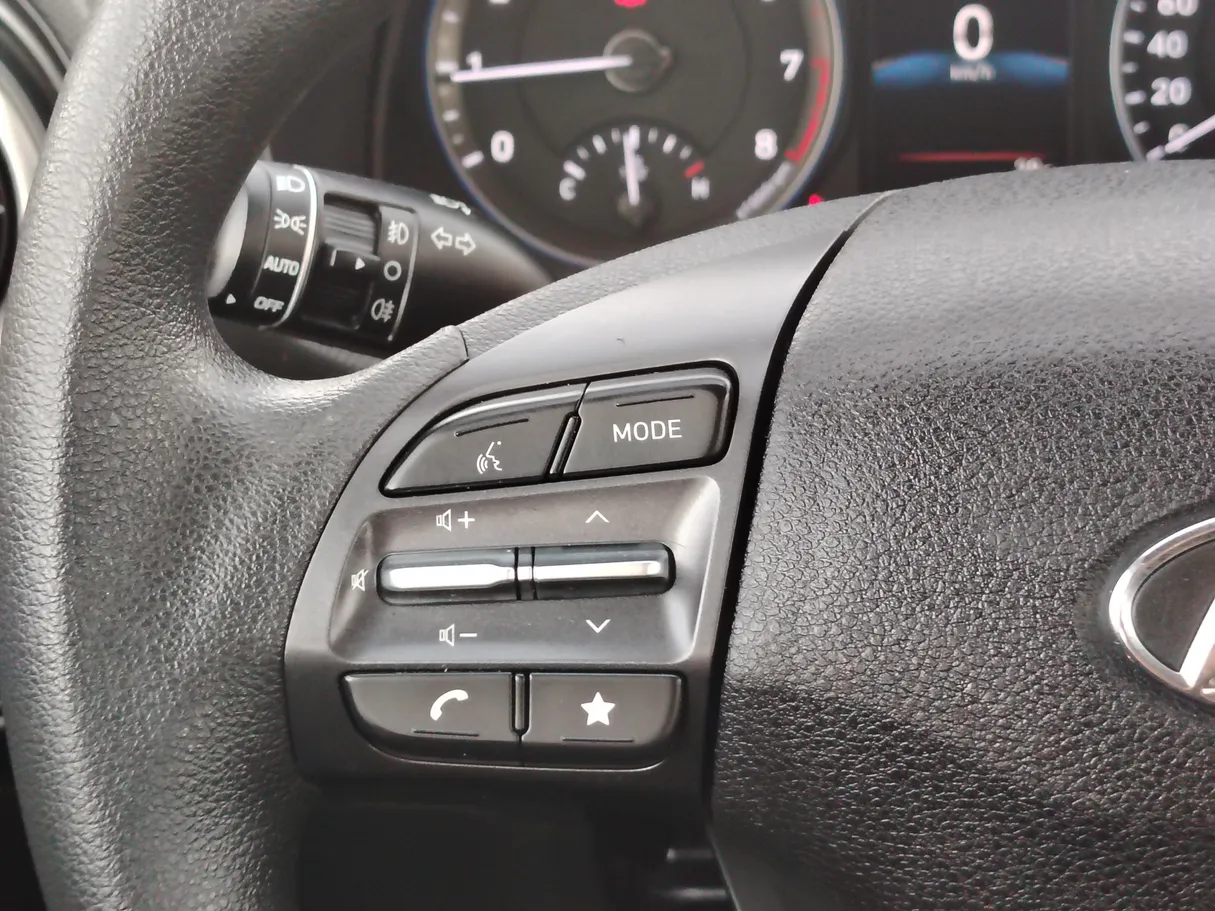 Car image 27