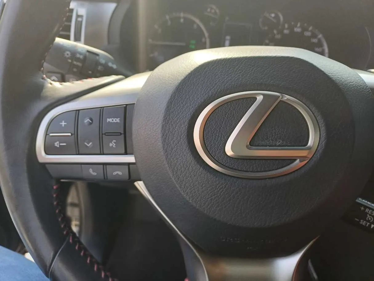 Car image 22