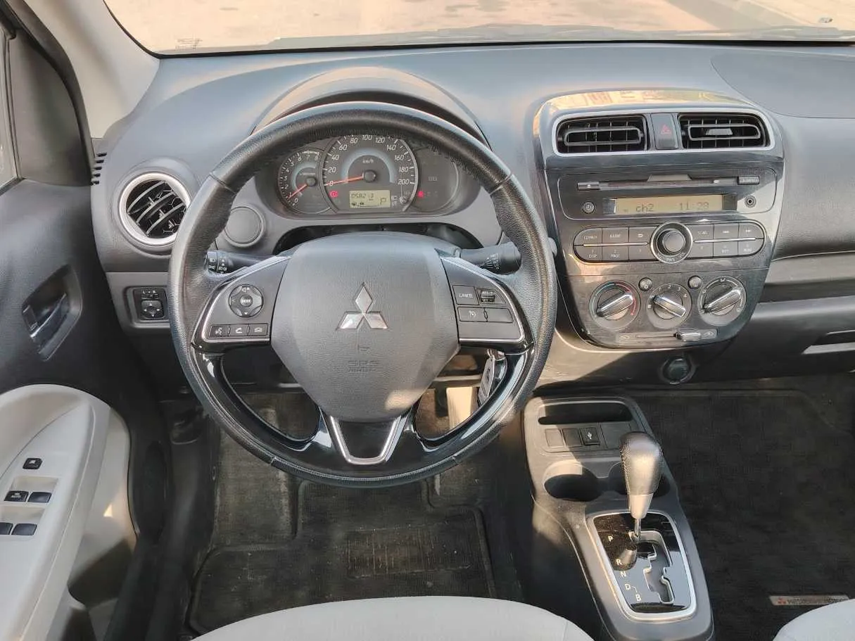 Car image 20