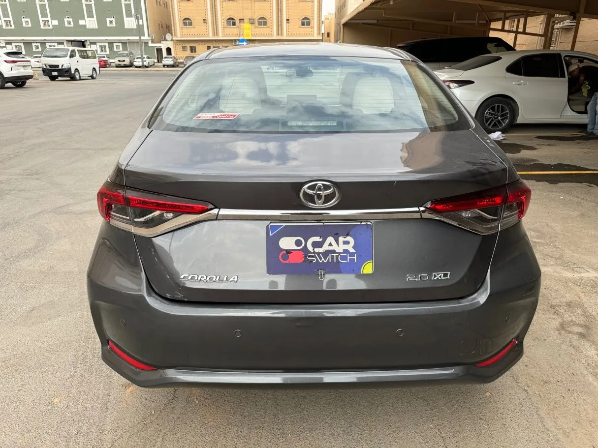 Car image 6