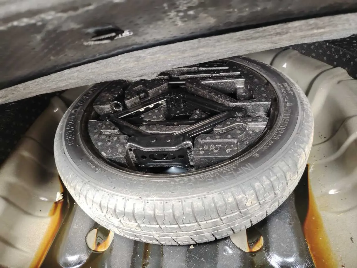 Car image 41