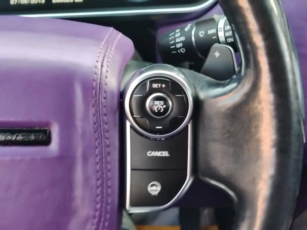 Car image 28