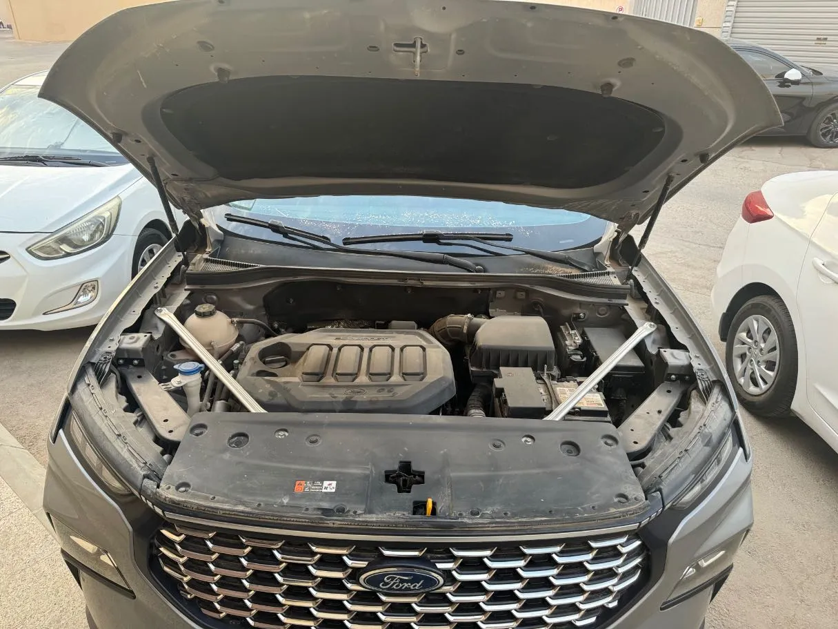 Car image 28
