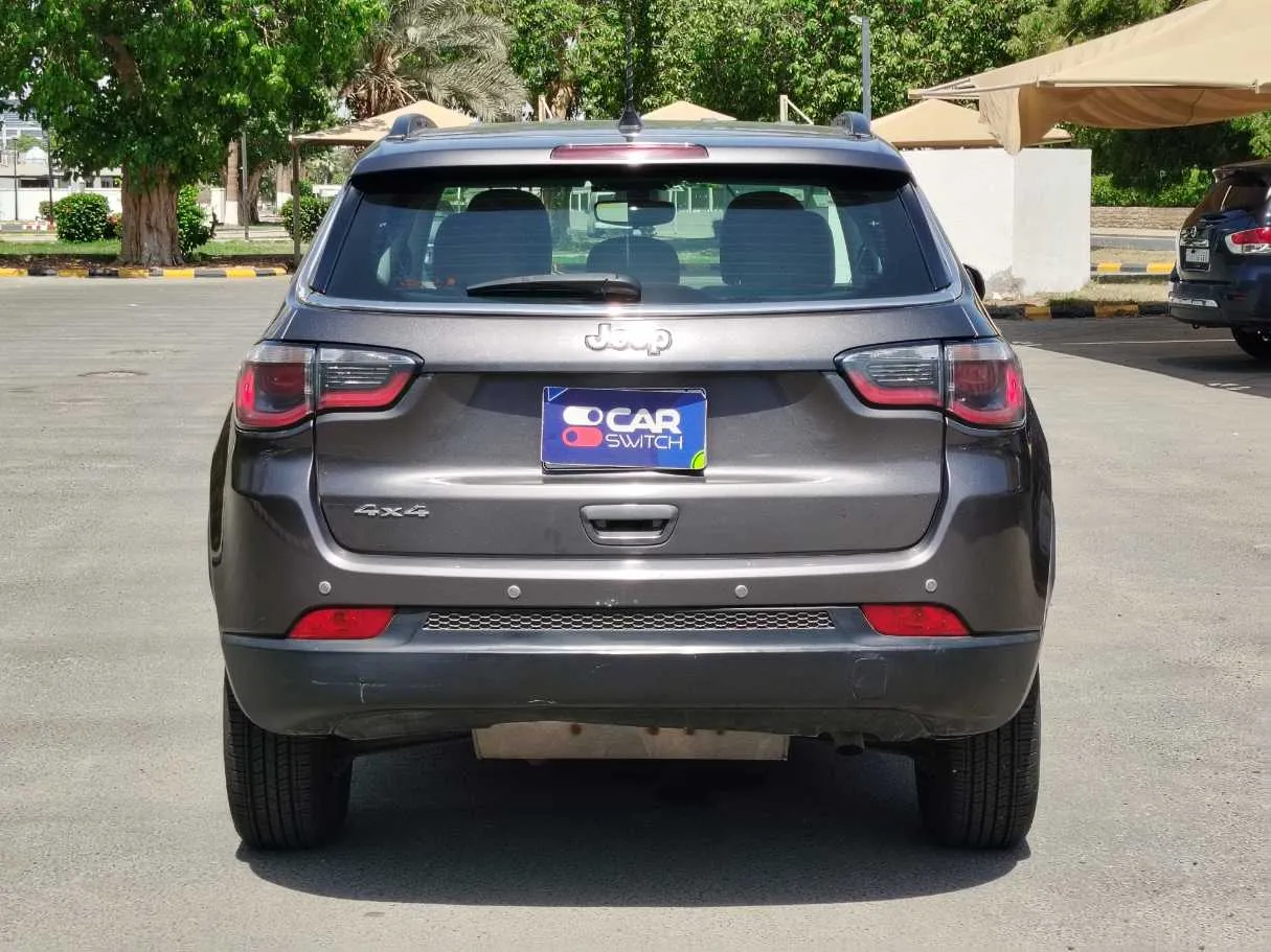 Car image 6