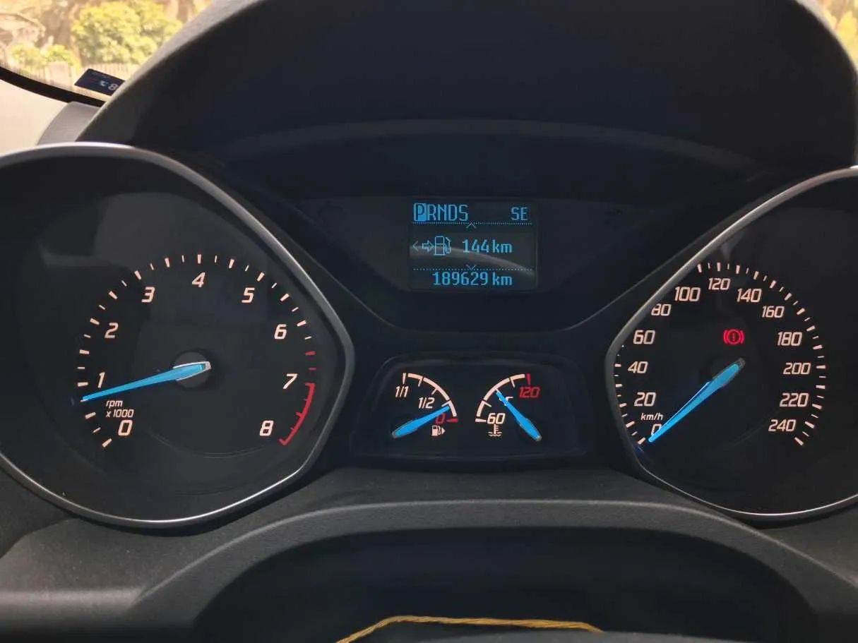 Car image 17