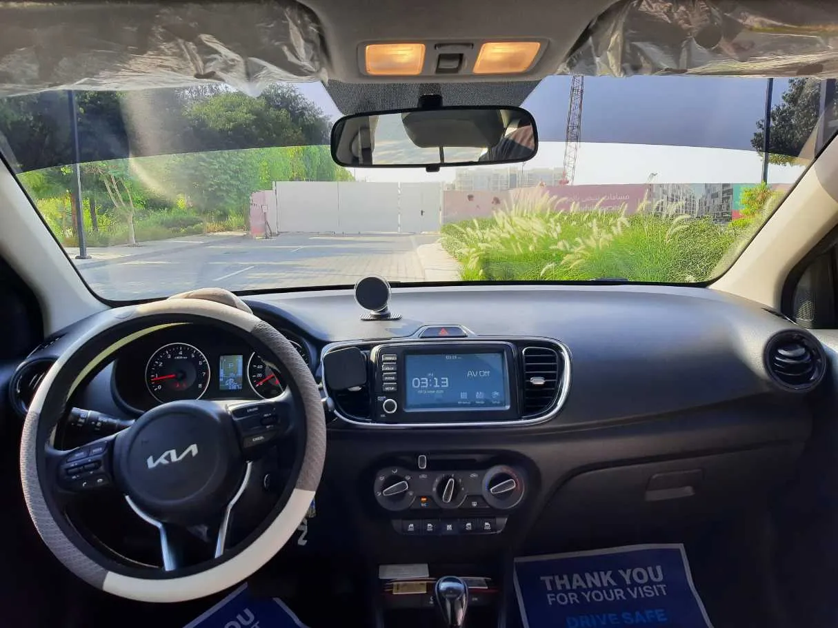 Car image 15