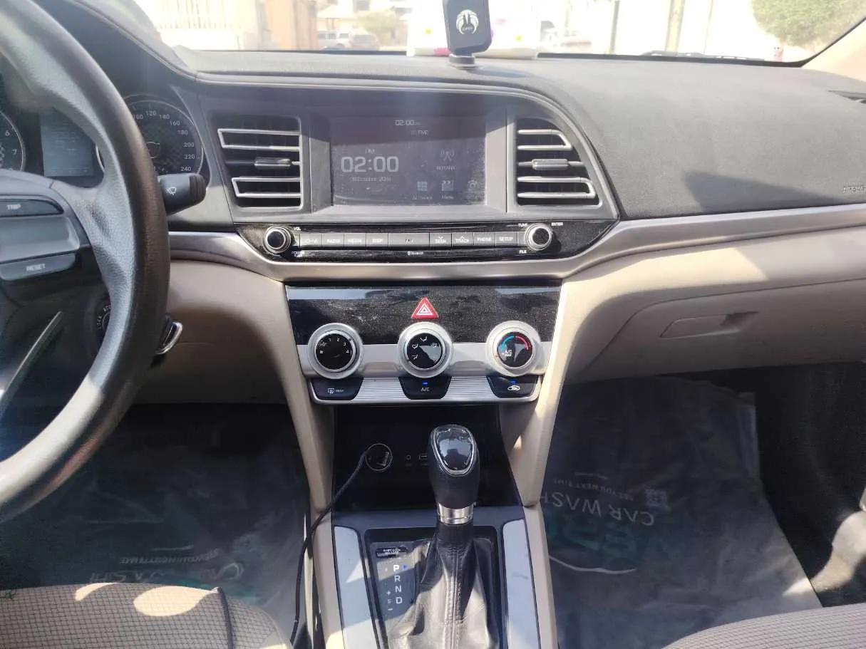 Car image 20