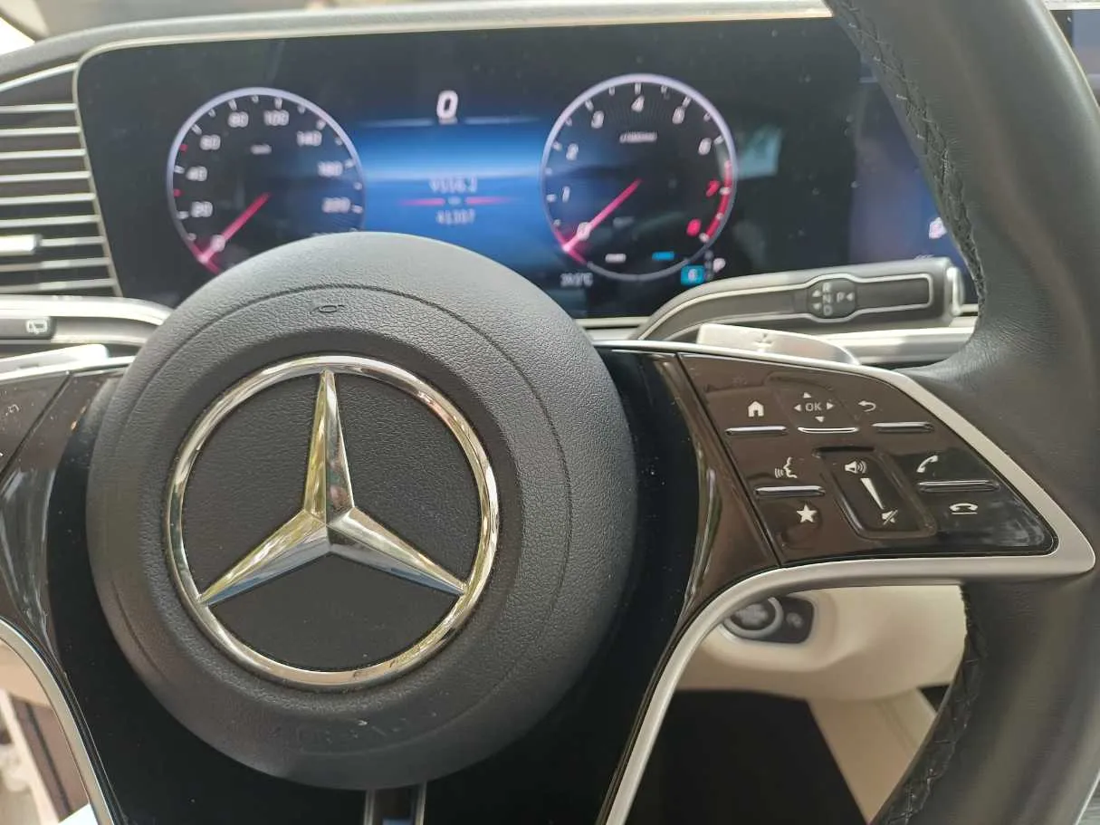 Car image 22