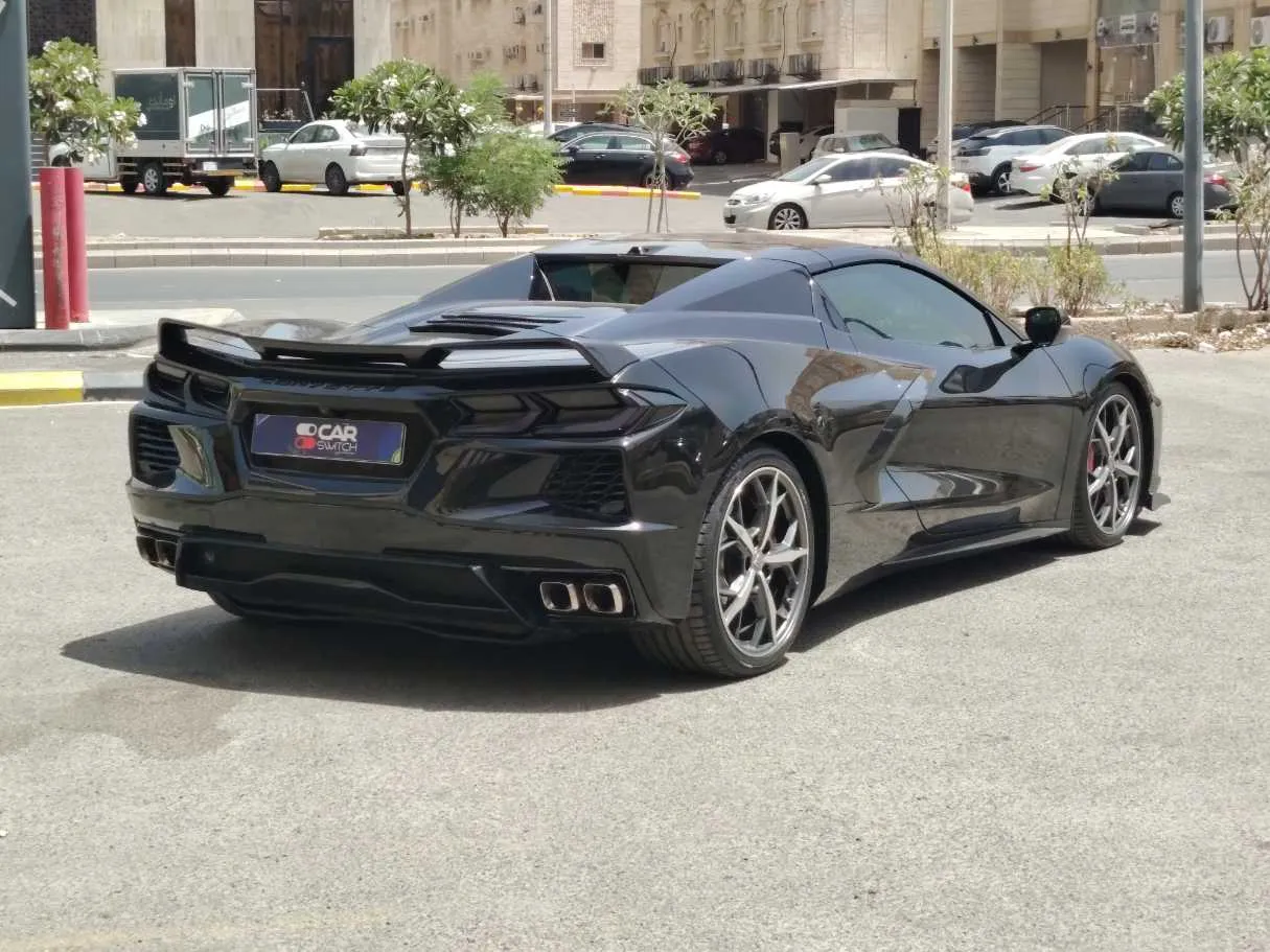 Car image 5