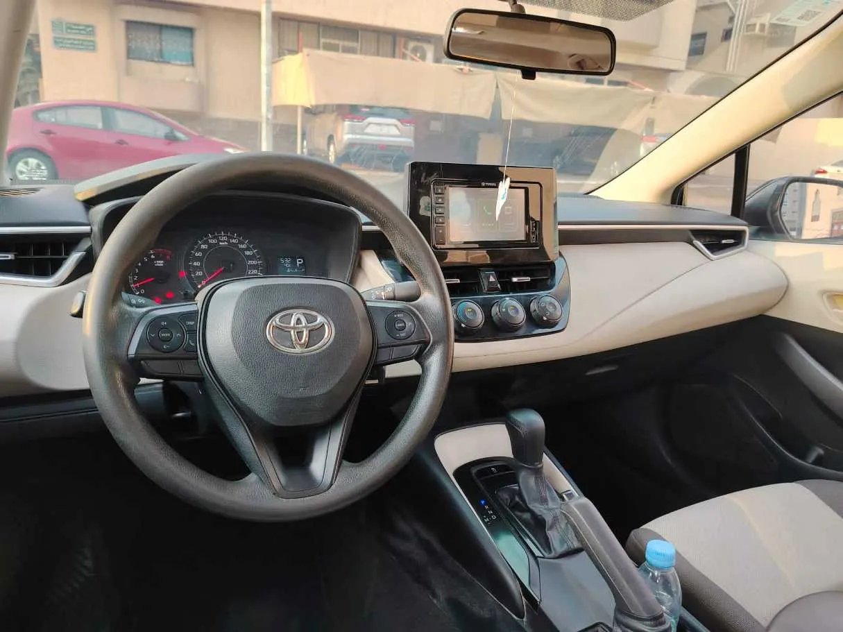 Car image 27
