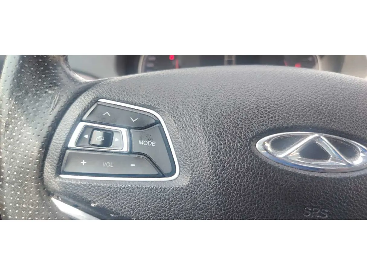 Car image 24