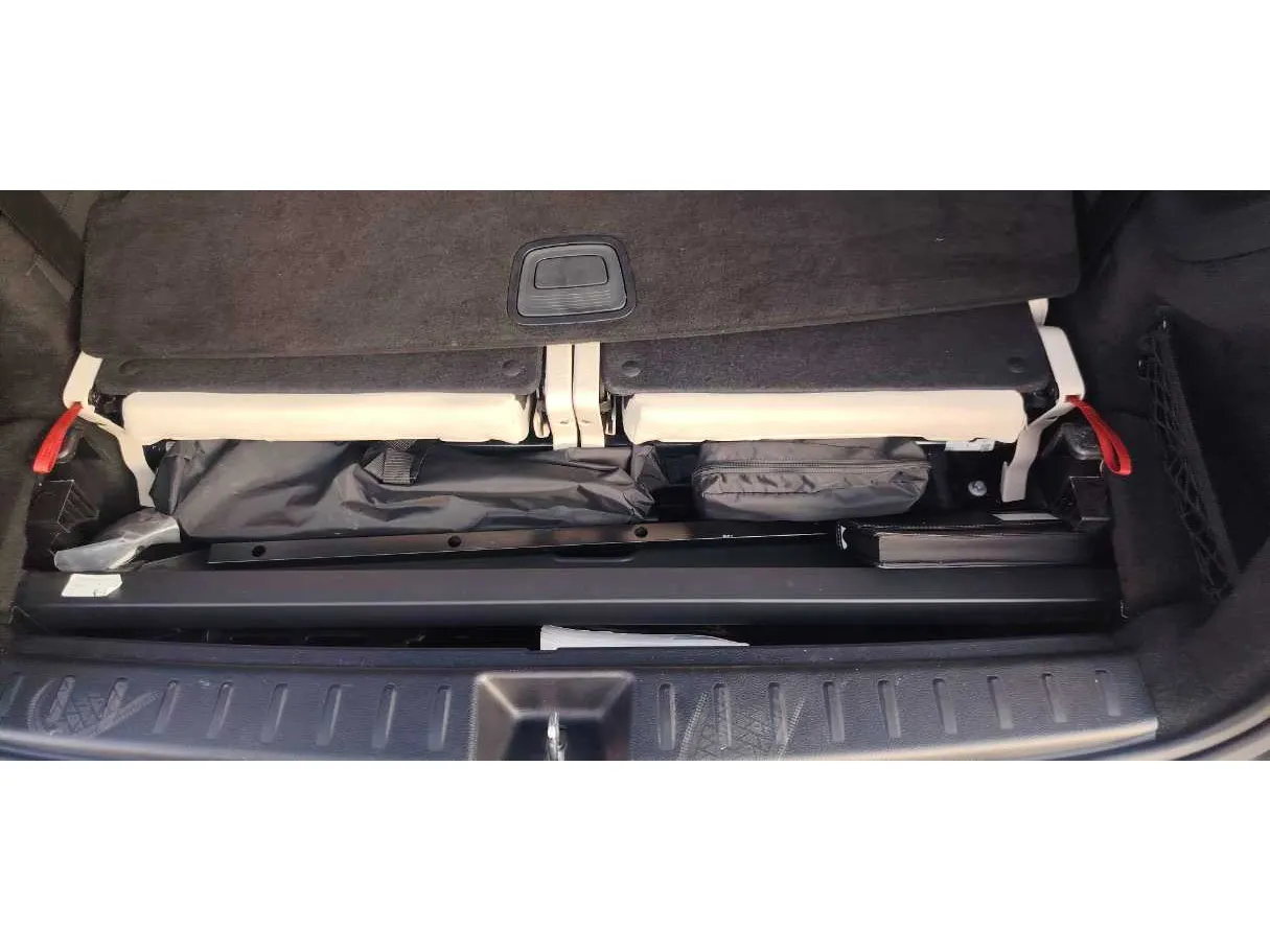 Car image 31