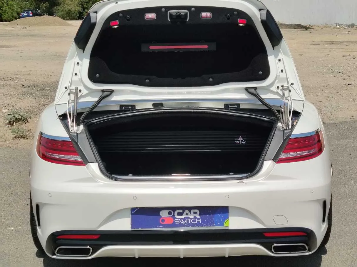 Car image 25