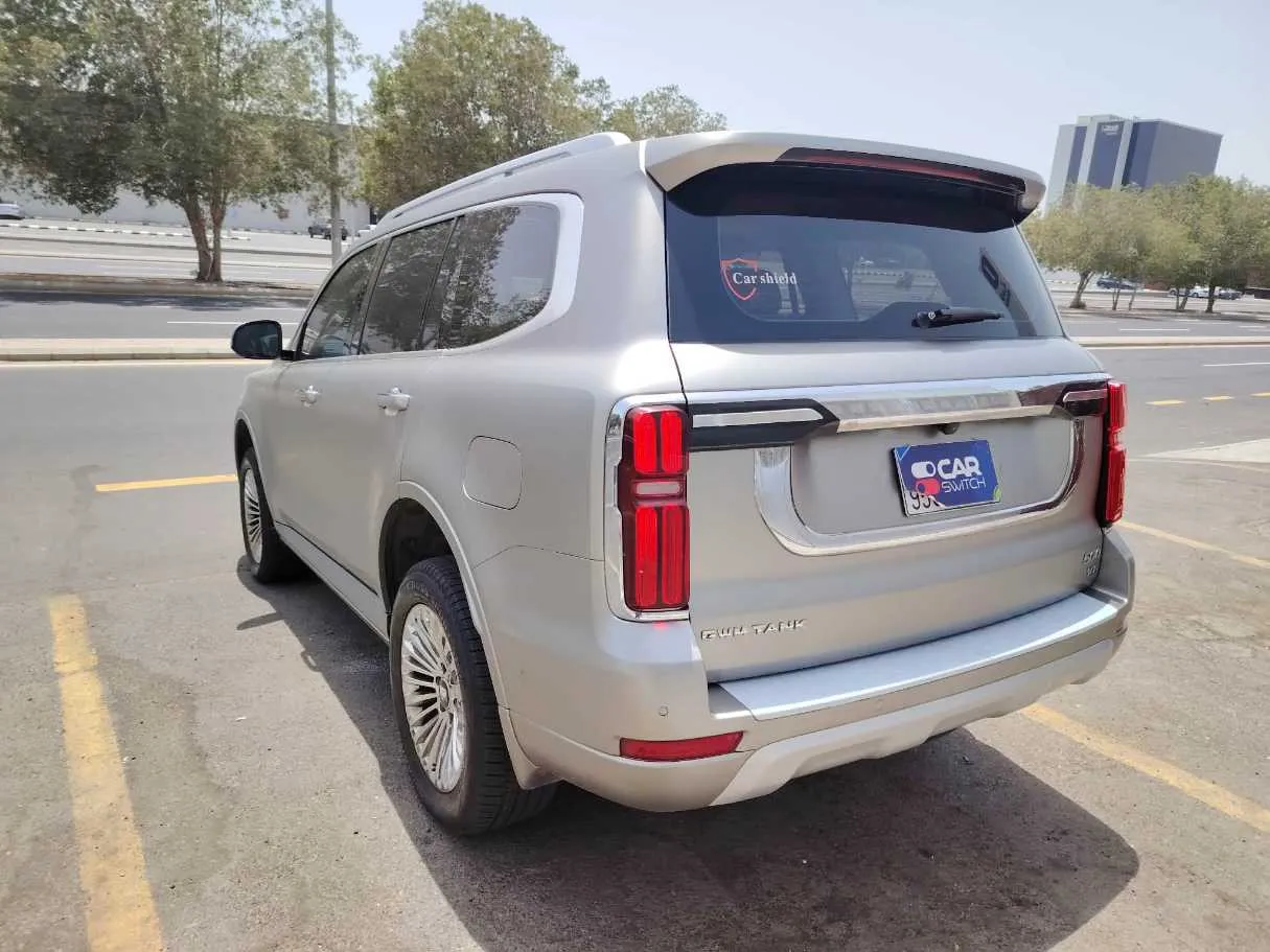 Car image 7