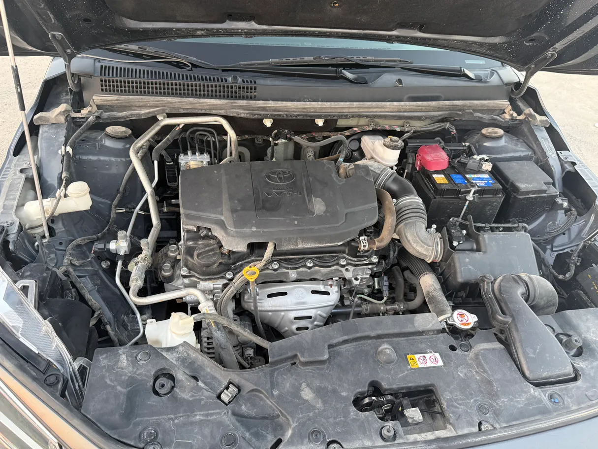 Car image 8