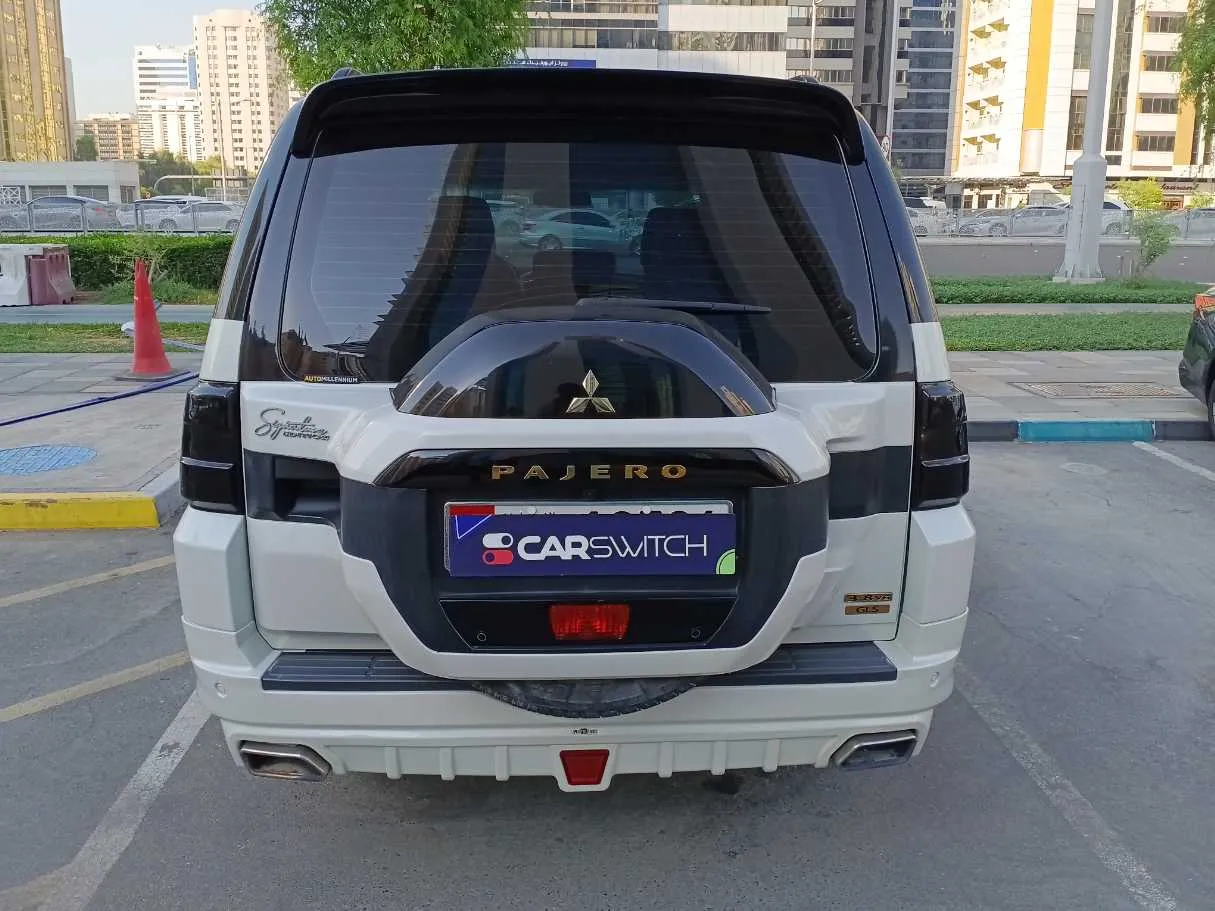 Car image 6