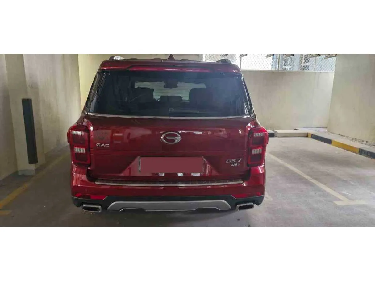 Car image 8